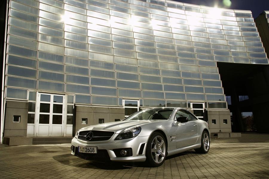  Mercedes-Benz SL63 AMG 2009 года  (фото 4 из 43)